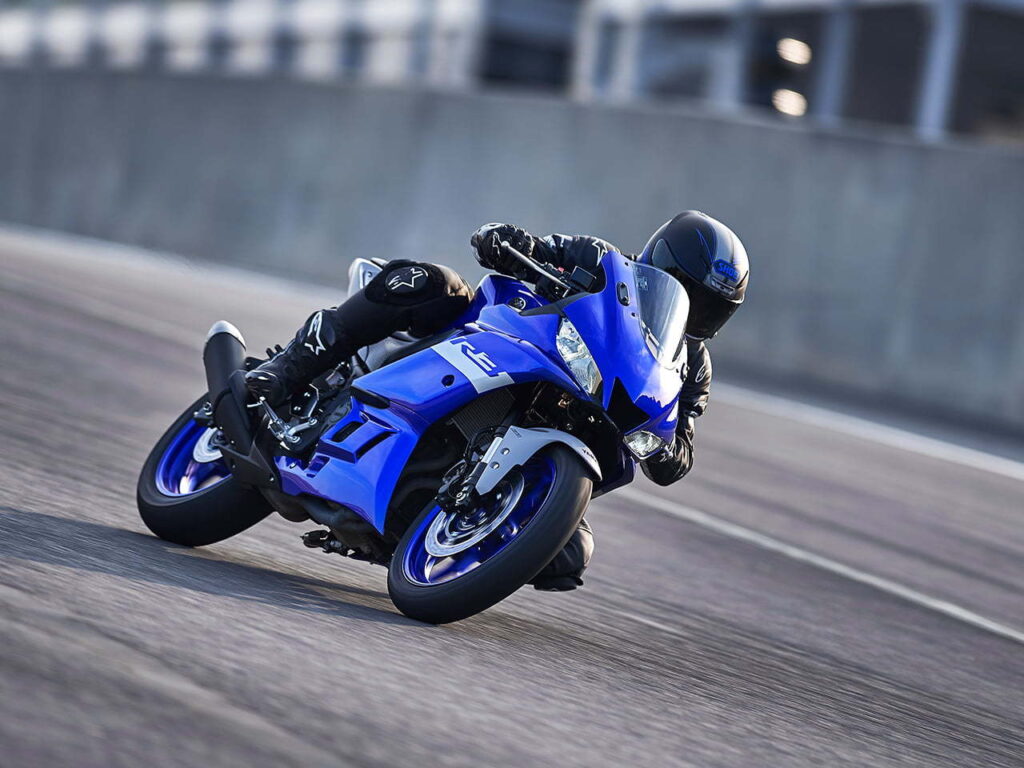 yamaha r3 0