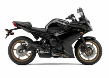 Yamaha FZ6R top speed and acceleration