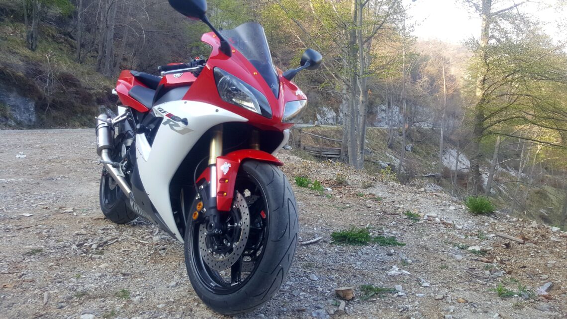 02-03 Yamaha YZF-R1 Top Speed and Acceleration - MotoStatz