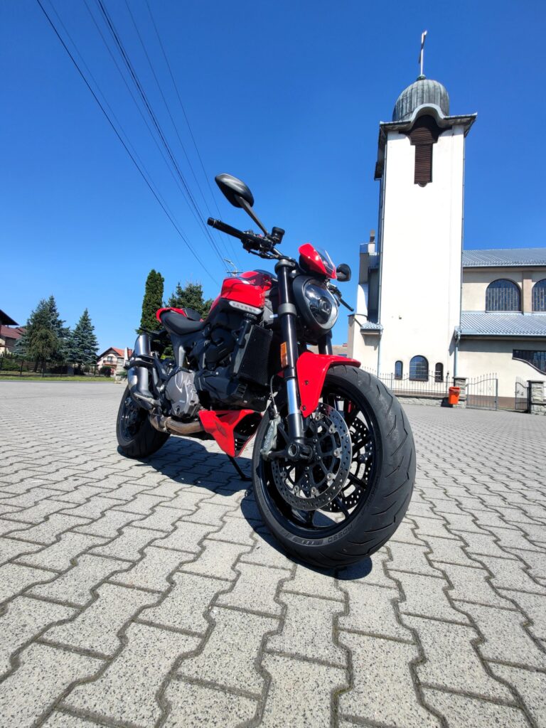 Ducati store monster acceleration